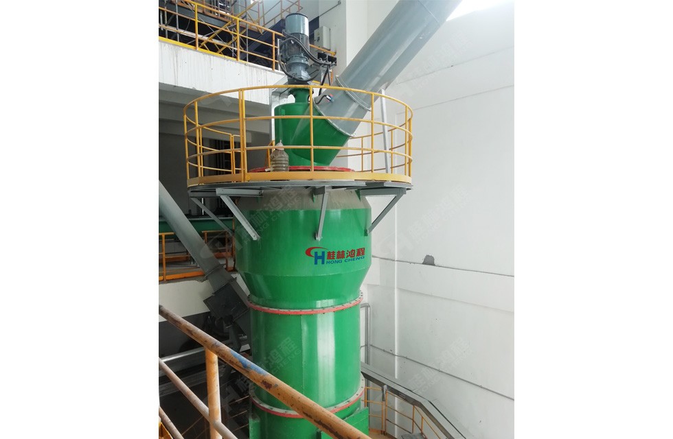 河北客户订购的HLM1100立式煤磨设备进行电锻煤混合料制粉作业