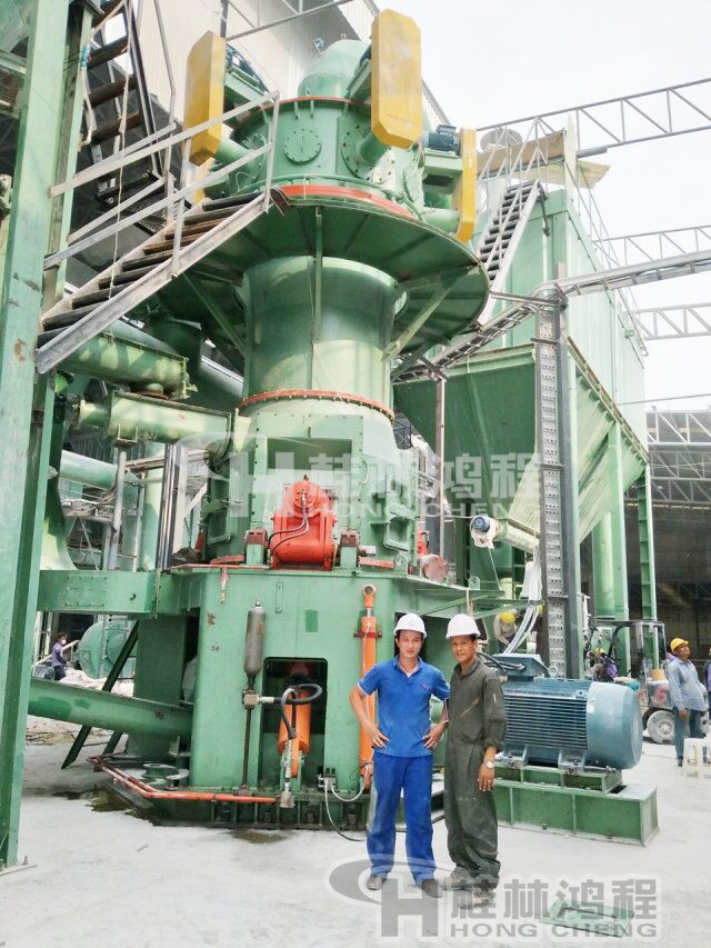 HLMX1100桂林鸿程粉煤灰硅酸盐水泥立磨 水泥立磨机 矿渣加工环保型高效节能磨粉机：HLMX系列超细立式磨粉机