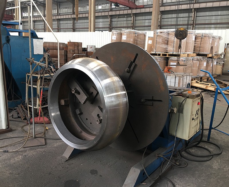 桂林鸿程耐磨堆焊设备 变位机 立磨磨辊堆焊