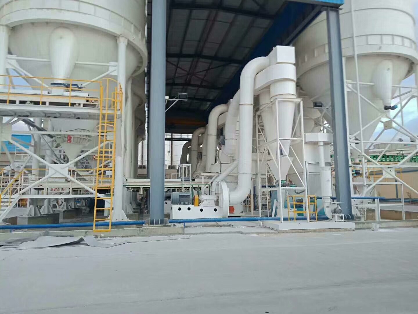 生产活性炭磨机HLMX超细立式磨粉机 生产活性炭磨机HLMX超细立式磨粉机