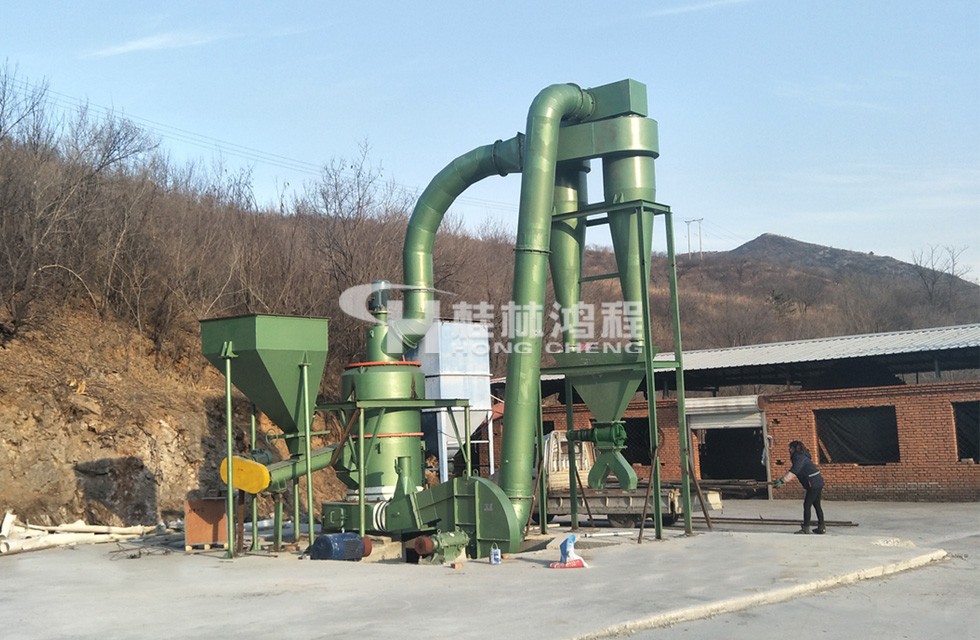 桂林鸿程大型雷蒙粉磨机 HC3200纵摆磨粉机 活性炭磨机 HC3220桂林鸿程大型雷蒙粉磨机 HC3200纵摆磨粉机 果壳活性炭磨机