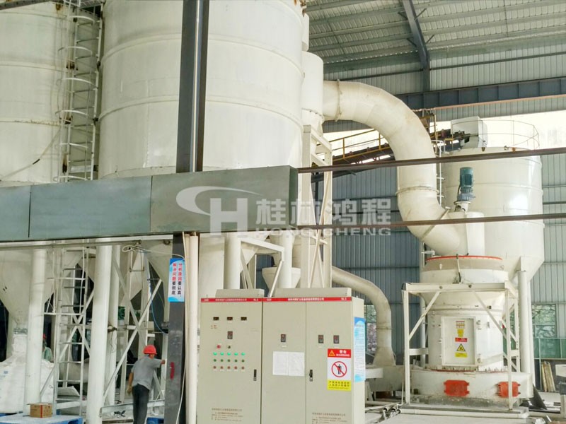 铝矾土雷蒙磨出粉200目时产5吨机型 HC1700铝矾土雷蒙磨出粉200目时产5吨机型