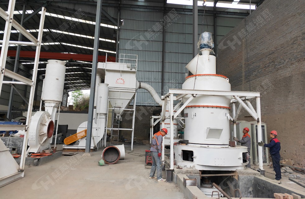 节能款铝矾土磨机HCQ新型粉磨机