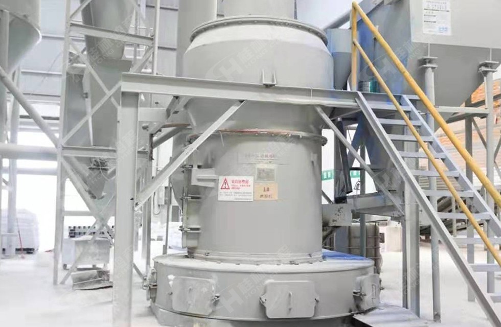 四川某市HC1500摆式磨粉机生产线投产：白云石粉325目，时产6吨
