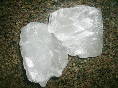 明矾矿石 明矾矿石