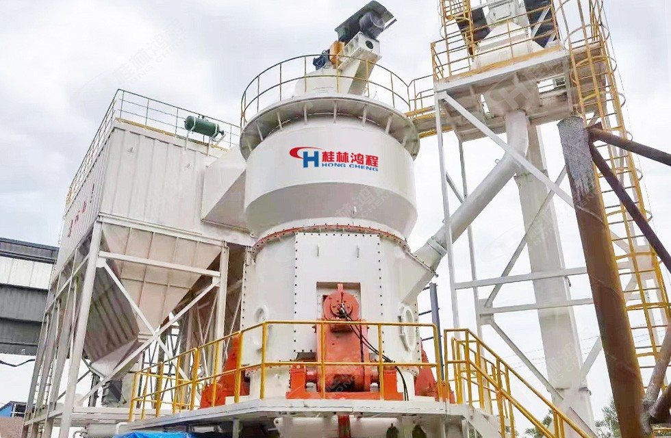 HLM2400山西煤矸石立磨设备 200目煤矸石立磨 产量方面桂林鸿程立磨与客户签订保密协议 不能透露